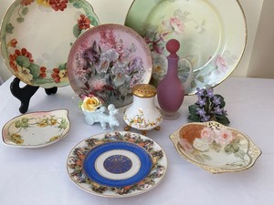 lot 102A image: RS Prussia Bowl and Variety of Antique and Vintage Glassware Items