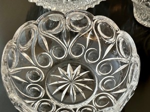 lot 127 image: Intaglio Glass Relish Tray and Three Pieces of Vintage Crystal and Glass Dishes