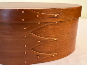 lot 134 image: Wooden Shaker Box