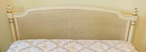 lot 156 image: Vintage Full Size Bed