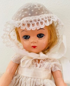 lot 159 image: Trio of Darling Vintage Dolls
