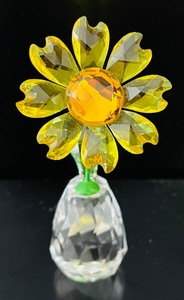 lot 175 image: Two Exquisite Swarovski Crystal Flowers in Vases