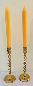 lot 197 image: Beautiful Brass Vintage Candles Holders