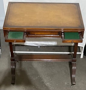 lot 280 image: Vintage Table on Casters with Dual Drink Slides