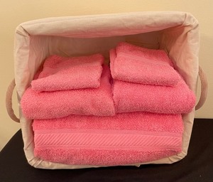 lot 332 image: Nesting Baskets and Towels