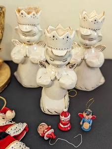 lot 301 image: Assorted Vintage Christmas Decor