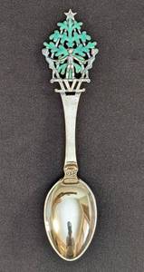 lot 310 image: Anton Michelsen 1932 Christmas Spoon