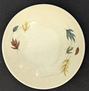 lot 217 image: Pair of Franciscan Autumn Leaves Bowls