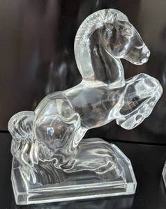 lot 221 image: Pair of Vintage Glass Horse Bookends