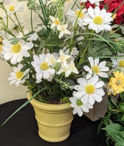 lot 231 image: Assorted Potted Faux Floral Arrangements