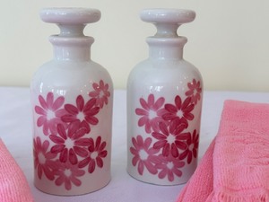 lot 336 image: Pair of Vintage Porcelain Bottles and Coordinating Fingertip Towels
