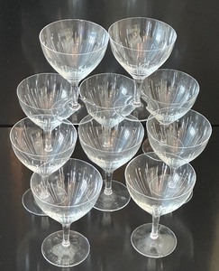 lot 140 image: (11) Vintage Rosenthal Etched Champagne Coupe Glasses
