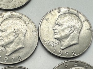 lot 353 image: (6) 1972 Eisenhower Half Dollar Coins