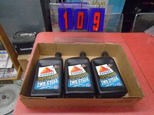Flat of 2 cycle quarts. As shown.