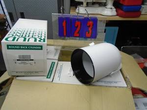 Qty of 6 new track light can fixtures. As shown.