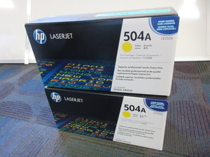 lot 109 image: HP LASER JET 504 A PRINT CARTRIDGES