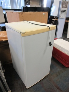 lot 120 image: SANYO COMPACT REFRIGERATOR