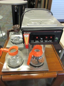 lot 129 image: BUNN COMMERCIAL COFFEE MAKER