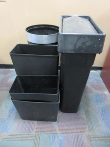 lot 149 image: BLACK ASSORTED TRASH BINS