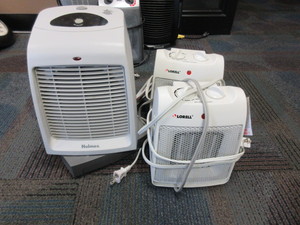 lot 157 image: PERSONAL HEATERS