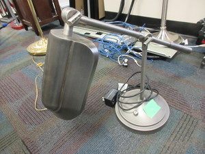 lot 162A image: VERILUX HERITAGE DESK LAMP WITH GLARE CONTROL