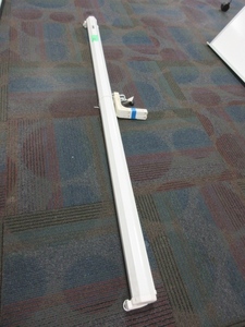 lot 183 image: DA LITE WALL MOUNT PROJECTOR SCREEN