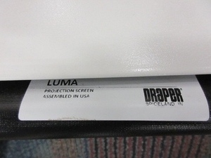 lot 184 image: DRAPER LUMA WALL MOUNT PROJECTION SCREEN