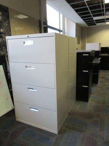lot 250 image: HON 4 DRAWER LATERAL FILES