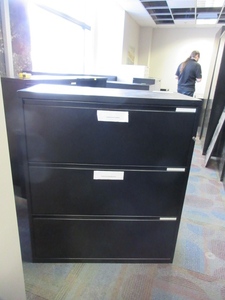 lot 259 image: HERMAN MILLER MERIDIAN LATERAL FILE