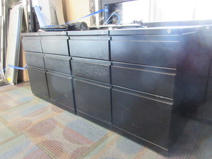 lot 267 image: HERMAN MILLER MOBILE PEDESTAL FILES