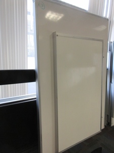 lot 287 image: ASSORTED BRAND AND SIZE WHITE BOARDS