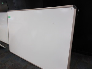 lot 289 image: QUARTET LARGE WHITE BOARDS