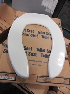 lot 211 image: OLSONITE COMMERCIAL TOILET SEATS