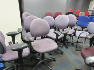 lot 341 image: STEELCASE CHAIRS THAT MATCH