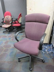 lot 346 image: CARTWRIGHT HIGHBACK EXECUTIVE OFFICE CHAIR