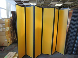 lot 197 image: PRIVACY PANELS