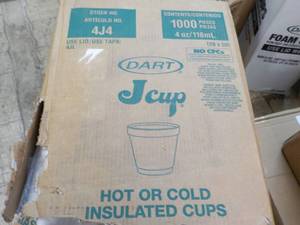 lot 11 image: Case of Dart J Cups 1000- 4 oz Hot ...