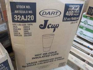 lot 14 image: Case of Dart J Cups 400 - 32oz Hot ...