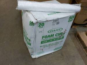lot 15 image: Case of Dart 500 Foam 20 oz Hot or ...