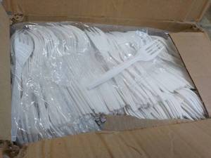 lot 45 image: Boardwalk 1000 pc Medium Weight Pla...