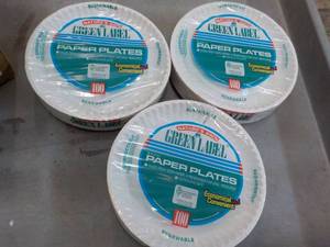 lot 62 image: 3 Green Label 8 Paper Plates- 300 ...