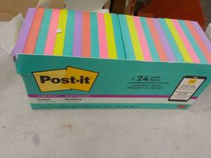 lot 71 image: 24 Post Its Cabinet Pack 3 x 3...