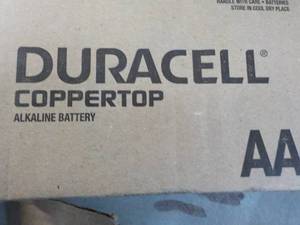 lot 80 image: 33 AA Duracell Power Boost Batterie...