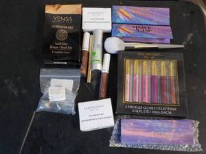 lot 116 image: LipGloss and Make Up...