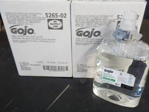 lot 140 image: 4 - 2 liter Jugs GOJO Hand Cleanser...