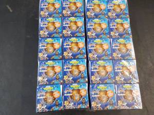 lot 184 image: 2 - 10 packs Space Jam with Wonderb...