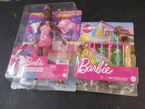 lot 193 image: Barbie...