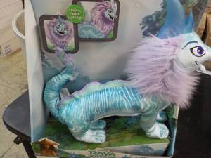 lot 206 image: Raya Talk and Glow Sisu...