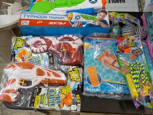 lot 208 image: Summer Toys...