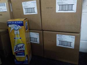 lot 221 image: 4 - 32 Count Boxes Lysol Smart Clea...